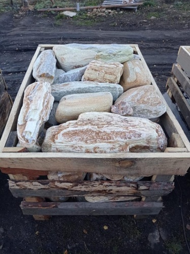 Златолит жёлтый, жёлто-зелёный глыбки и валуны для ланшафтного дизайна купить в Воскресенске