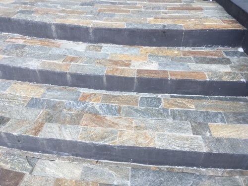 Плитка из Златолита Уральского для лестницы купить в Воскресенске