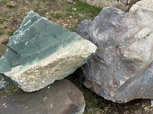 Камни для ландшафтного дизайна зелёные 10-60 килограмм купить в Воскресенске