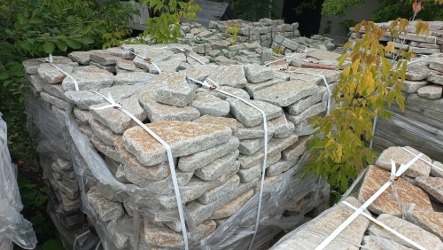 Гранитный плитняк галтованный для парковки купить в Воскресенске