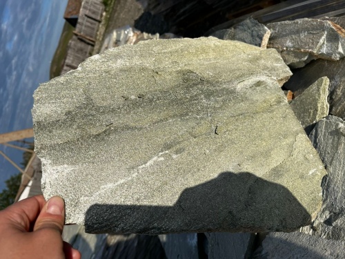 Плитняк златолит зелёный для цоколя, отмостки купить в Воскресенске