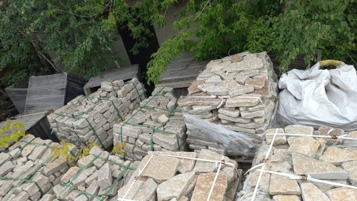 Гранитный плитняк галтованный для парковки купить в Воскресенске