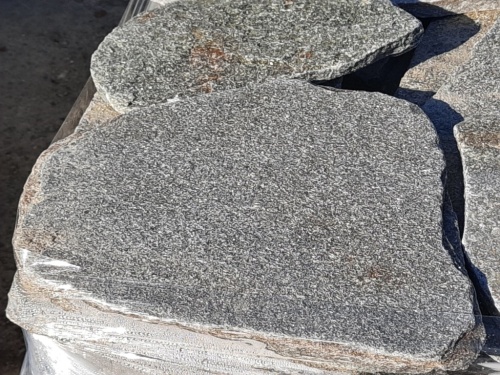 Златолит серебристый галтованный для лестниц купить в Воскресенске